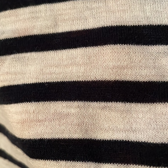 Lightweight Drop Shoulder Striped 360 Sweater Size Small - Picture 14 of 16